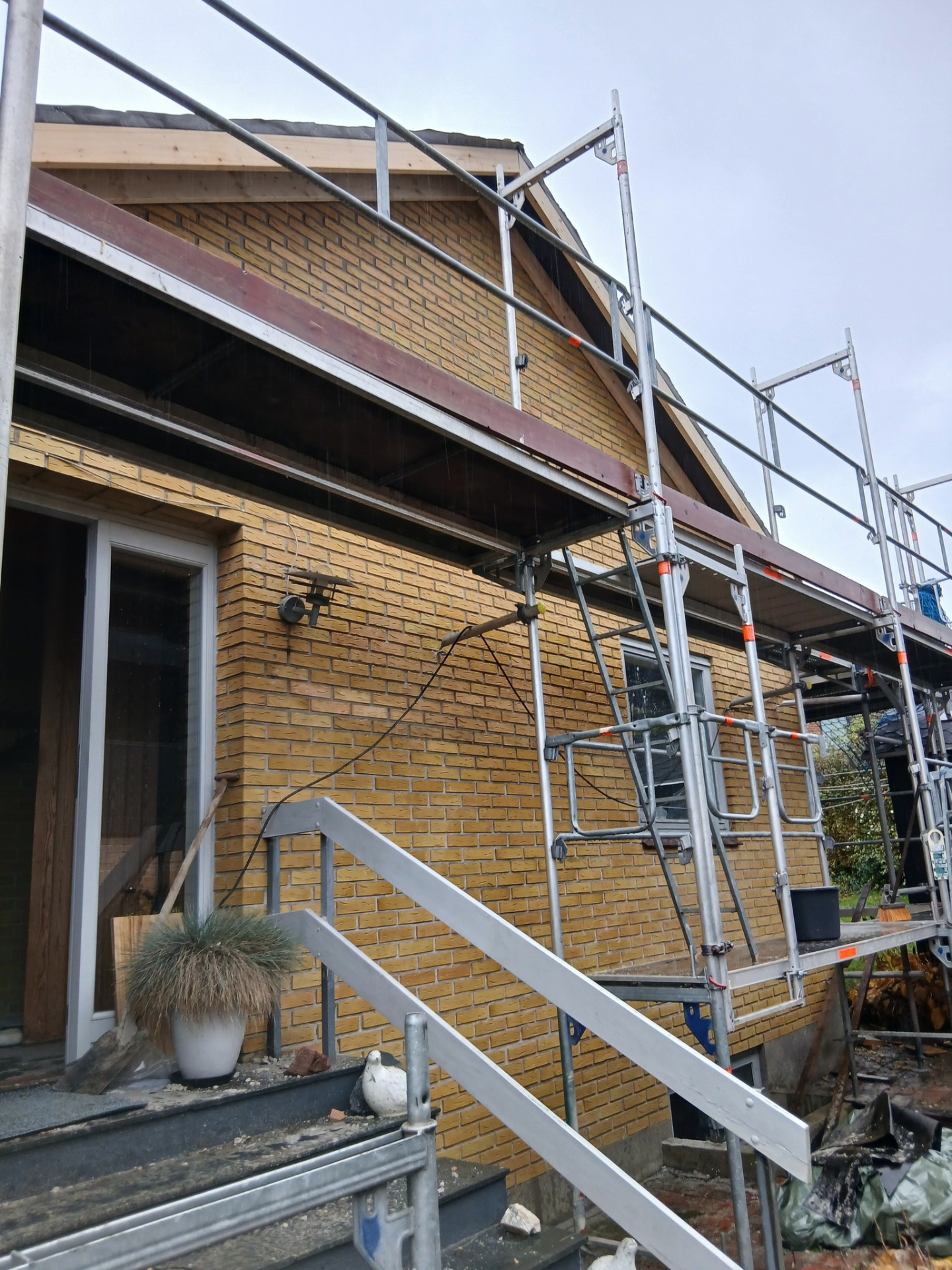 Udskiftning af trægavl billede 1